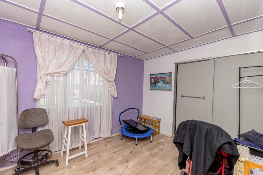 4 Bedroom Property for Sale in Ottery East Western Cape